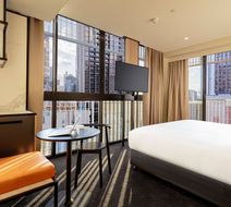 Brady Hotel Jones Lane Room