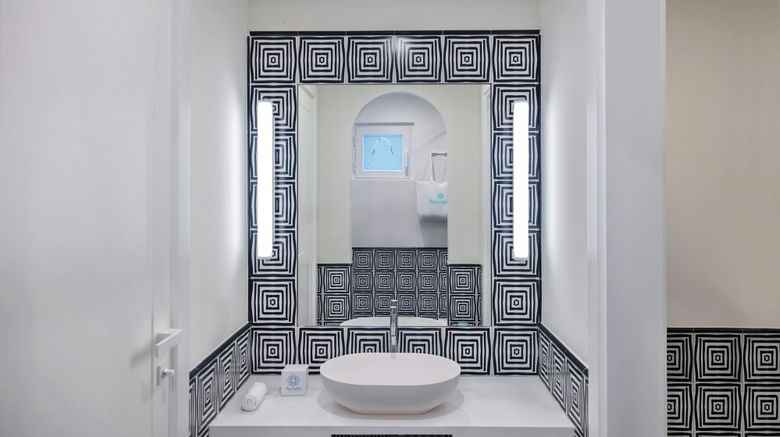 <b>Pazziella Garden & Suites Room</b>. Images powered by <a href="https://www.leonardoworldwide.com/" title="Leonardo Worldwide" target="_blank">Leonardo</a>.