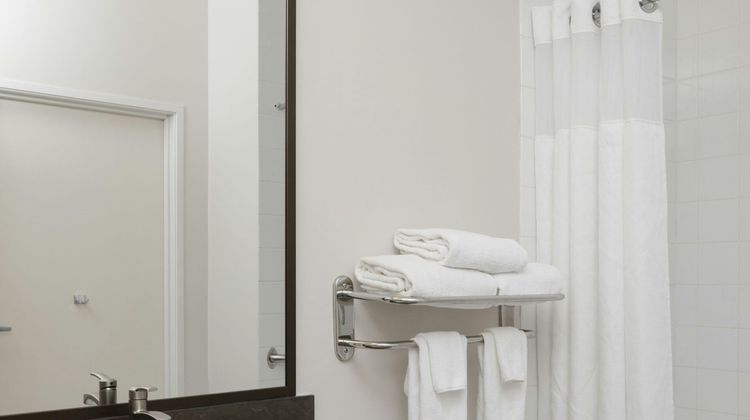 Fairfield Inn & Suites Grand Rapids Room