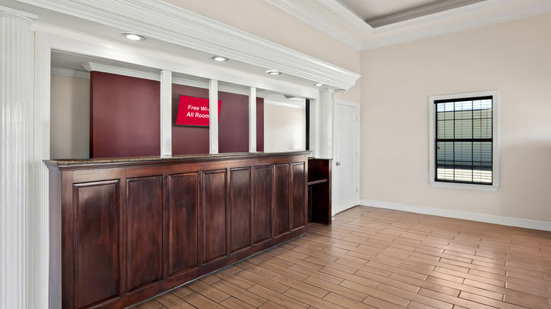 <b>Red Roof Inn Muscle Shoals Lobby</b>. Images powered by <a href="https://www.leonardoworldwide.com/" title="Leonardo Worldwide" target="_blank">Leonardo</a>.