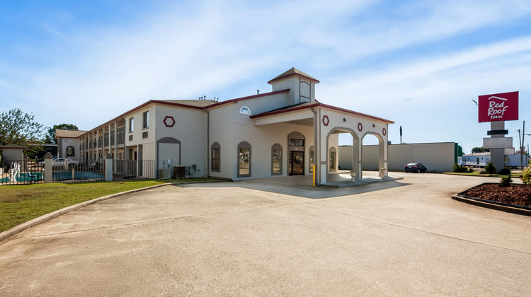 Red Roof Inn Muscle Shoals Exterior