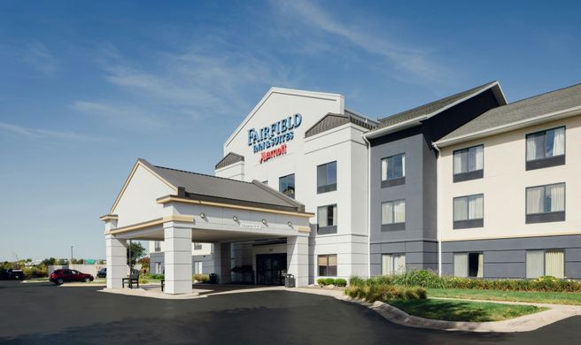 Fairfield Inn & Suites Muskegon Exterior