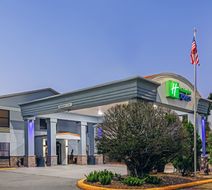 Holiday Inn Express Exterior