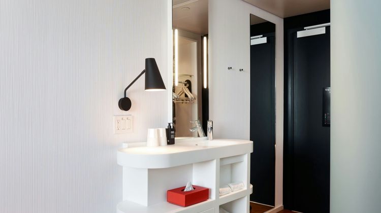citizenM Seattle Pioneer Square Room