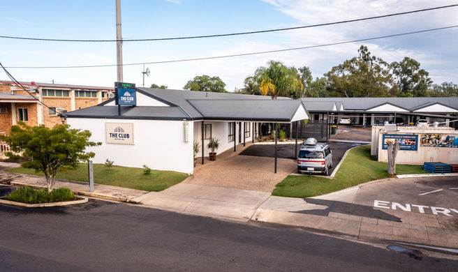 Central Motor Inn Exterior