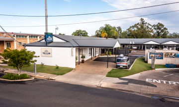 Central Motor Inn