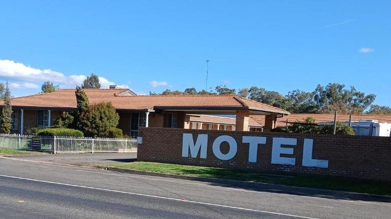 <b>Aaron Inn Motel Exterior</b>. Images powered by <a href="https://www.leonardoworldwide.com/" title="Leonardo Worldwide" target="_blank">Leonardo</a>.
