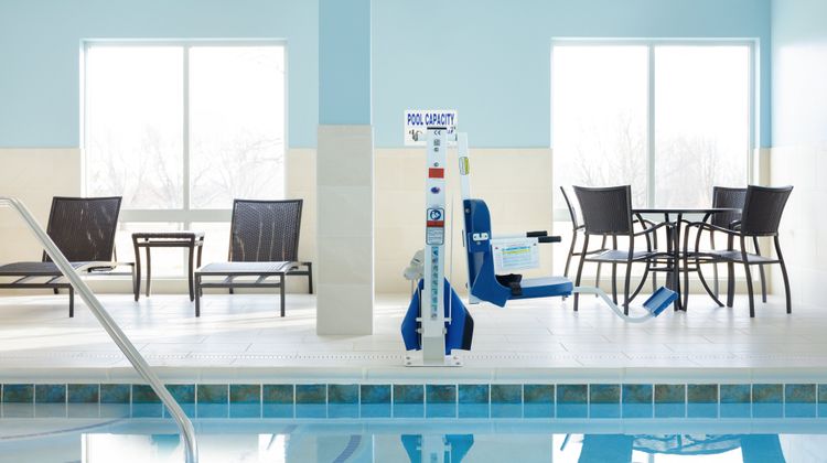 Holiday Inn Express Hotel & Suites Pool