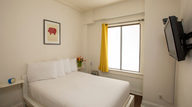 <b>Edwardian San Francisco Hotel Room</b>. Images powered by <a href="https://www.leonardoworldwide.com/" title="Leonardo Worldwide" target="_blank">Leonardo</a>.