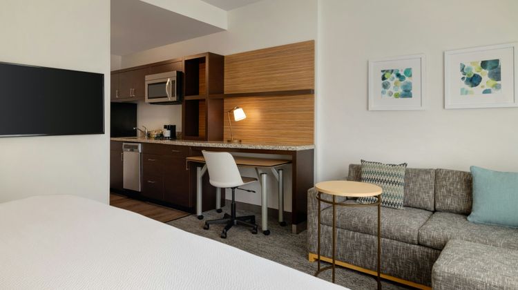TownePlace Suites Pittsburgh Harmarville Suite