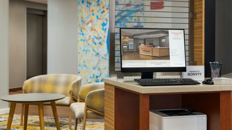 <b>TownePlace Suites Pittsburgh Harmarville Lobby</b>. Images powered by <a href="https://www.leonardoworldwide.com/" title="Leonardo Worldwide" target="_blank">Leonardo</a>.