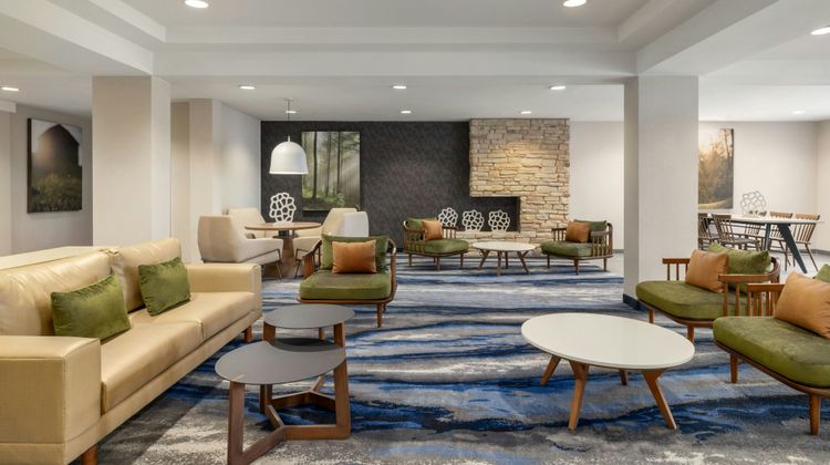 Fairfield Inn & Suites Lobby
