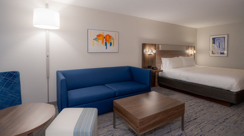 <b>Holiday Inn Express & Suites Minnetonka Room</b>. Images powered by <a href="https://www.leonardoworldwide.com/" title="Leonardo Worldwide" target="_blank">Leonardo</a>.