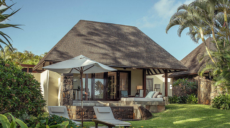 <b>Four Seasons Mauritius at Anahita Room</b>. Images powered by <a href="https://www.leonardoworldwide.com/" title="Leonardo Worldwide" target="_blank">Leonardo</a>.