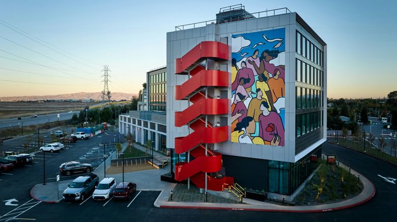 <b>citizenM Menlo Park Exterior</b>. Images powered by <a href="https://www.leonardoworldwide.com/" title="Leonardo Worldwide" target="_blank">Leonardo</a>.