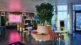 citizenM Menlo Park Lobby