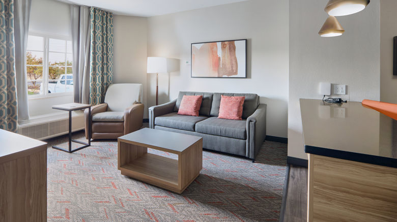 <b>Candlewood Suites Suite</b>. Images powered by <a href="https://www.leonardoworldwide.com/" title="Leonardo Worldwide" target="_blank">Leonardo</a>.