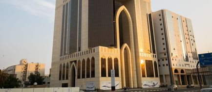 DoubleTree Aziziyah Exterior