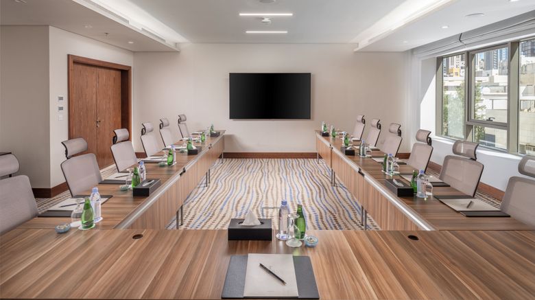 <b>DoubleTree Aziziyah Meeting</b>. Images powered by <a href="https://www.leonardoworldwide.com/" title="Leonardo Worldwide" target="_blank">Leonardo</a>.