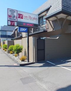 136 On Bealey Motel
