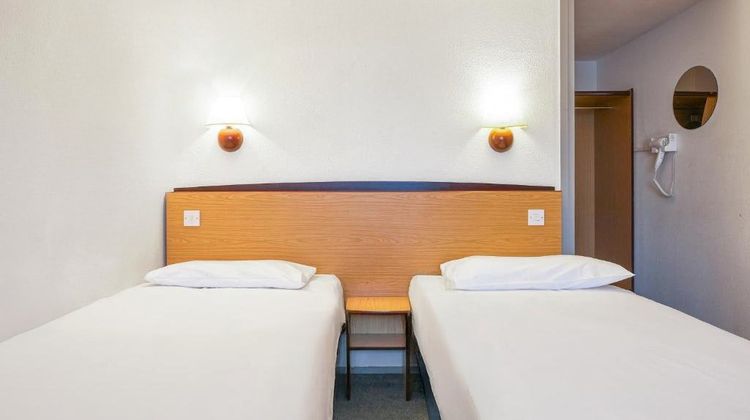 The Beacon Hotel Room