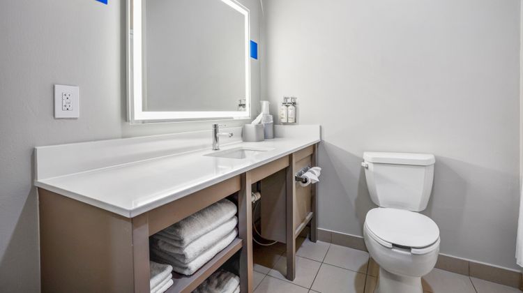 Holiday Inn Express & Stes-Jax/Mayport Room
