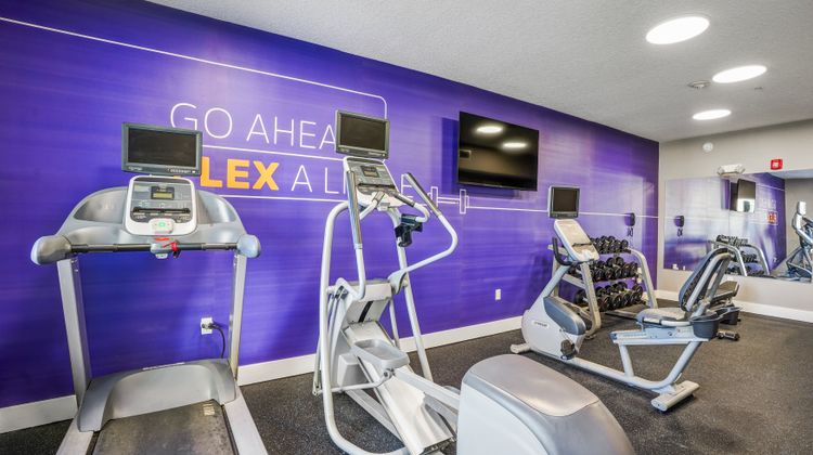 Holiday Inn Express & Stes-Jax/Mayport Health Club