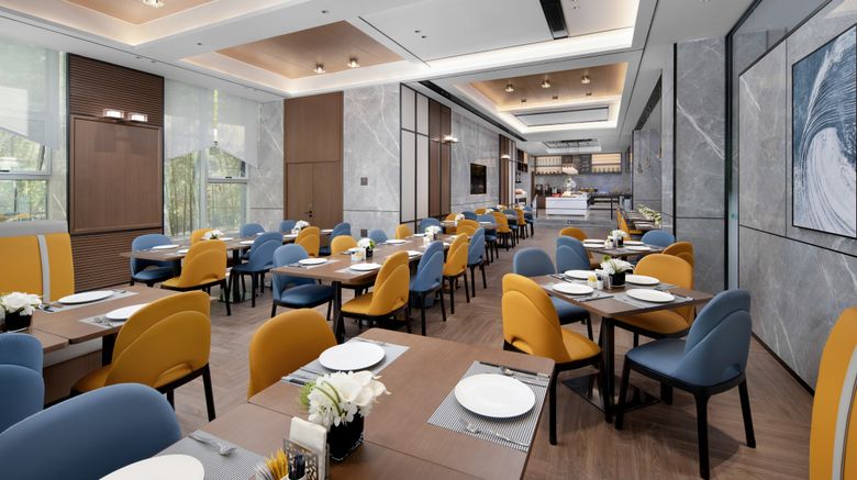 <b>Hampton Dalian High-Tech Zone Restaurant</b>. Images powered by <a href="https://www.leonardoworldwide.com/" title="Leonardo Worldwide" target="_blank">Leonardo</a>.