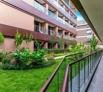 Holiday Inn Jingmai Lobby
