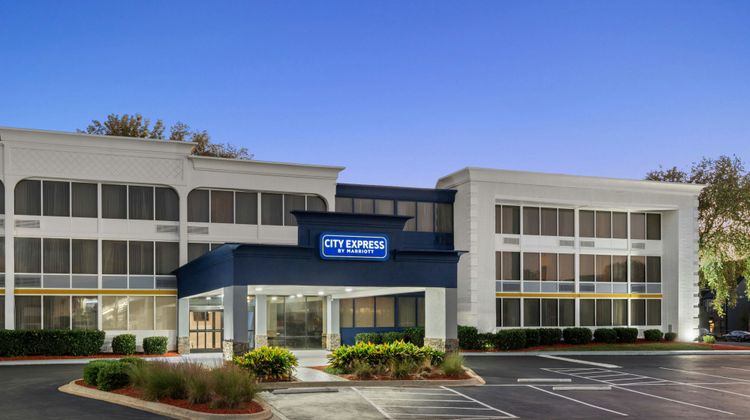 City Express Charlotte South End Exterior