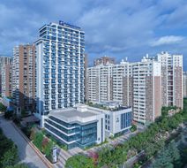 Holiday Inn Exp Kunming Yiliang Center Exterior