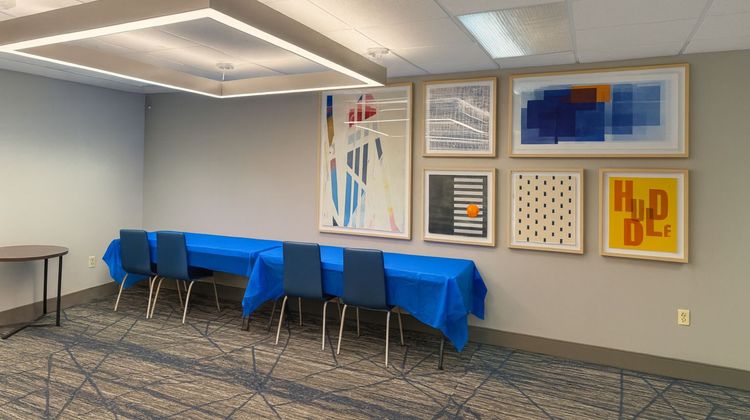 Holiday Inn Express & Suites Alliance Meeting