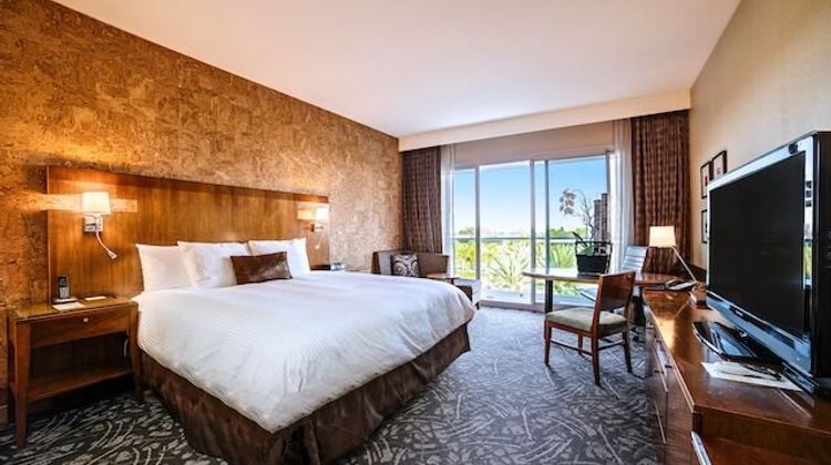 Miyako Hybrid Hotel Torrance Room