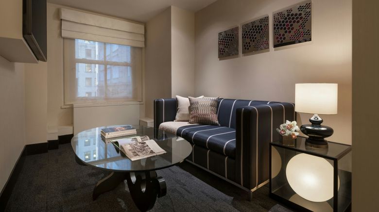 <b>THE MIDLAND HOTEL, Chicago Suite</b>. Images powered by <a href="https://www.leonardoworldwide.com/" title="Leonardo Worldwide" target="_blank">Leonardo</a>.