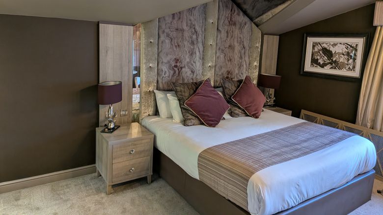 <b>Red Hall Hotel Suite</b>. Images powered by <a href="https://www.leonardoworldwide.com/" title="Leonardo Worldwide" target="_blank">Leonardo</a>.