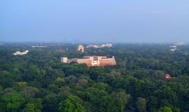 Le Meridien New Delhi Exterior