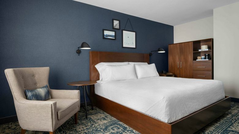 <b>Four Points by Sheraton Rock Springs Room</b>. Images powered by <a href="https://www.leonardoworldwide.com/" title="Leonardo Worldwide" target="_blank">Leonardo</a>.