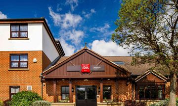 Ibis Wakefield East Castleford