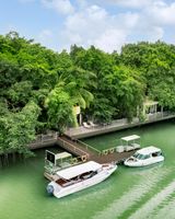 An Lam Retreats Saigon River