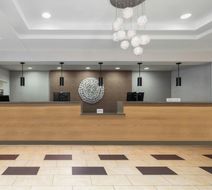 Fairfield Inn & Suites Cumberland Lobby
