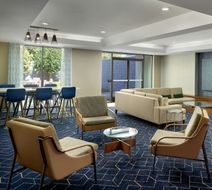 Courtyard Frederick Lobby