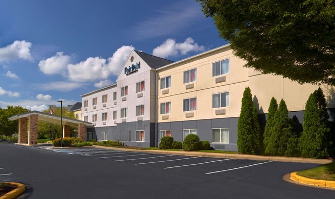 Fairfield Inn by Marriott Exterior