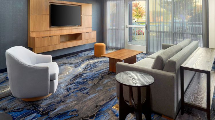Fairfield Inn by Marriott Lobby