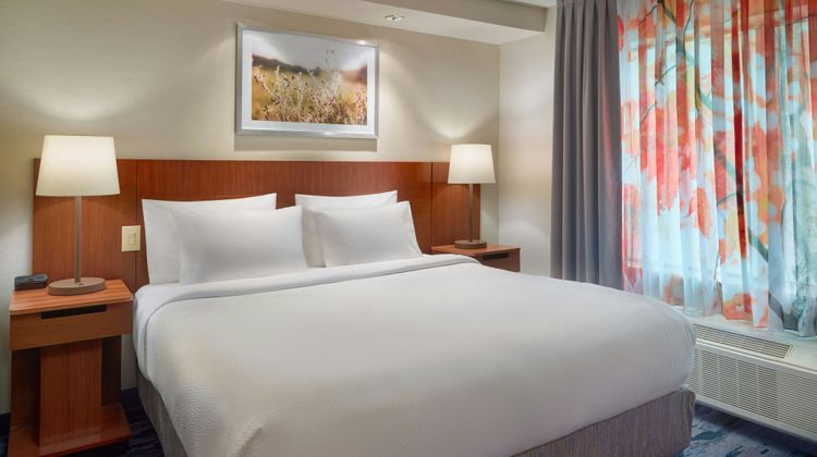 Fairfield Inn by Marriott Suite