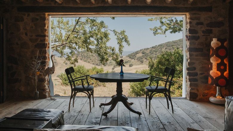 <b>Finca La Donaira Room</b>. Images powered by <a href="https://www.leonardoworldwide.com/" title="Leonardo Worldwide" target="_blank">Leonardo</a>.