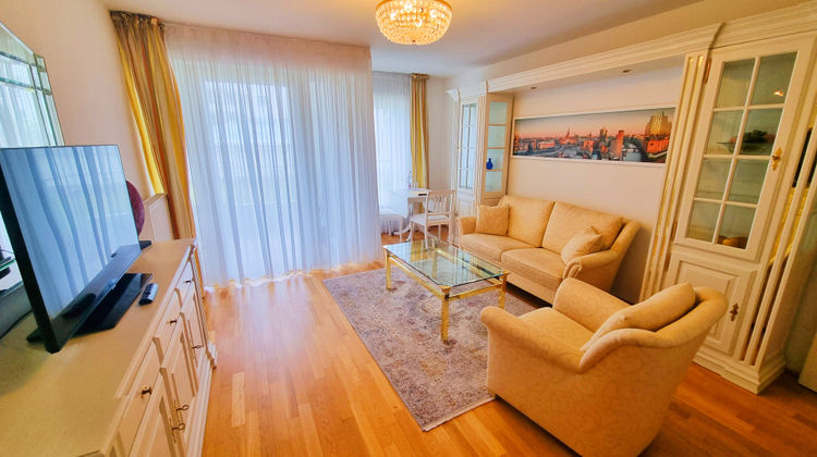 Newlivinghome Suite