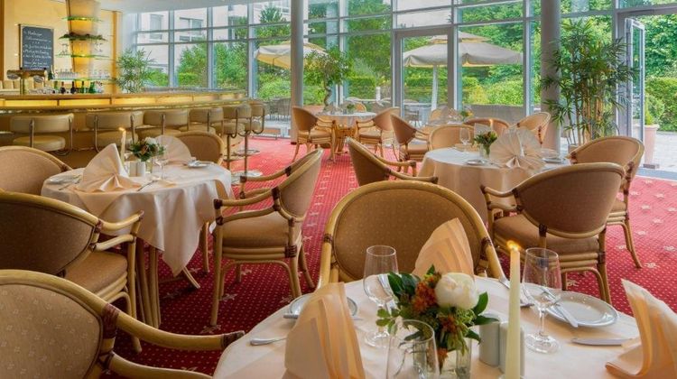 Newlivinghome Restaurant