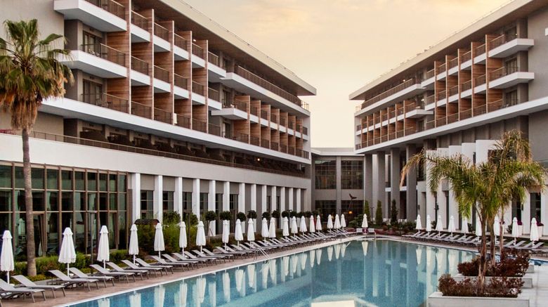 <b>Acanthus Cennet Barat Collection Pool</b>. Images powered by <a href="https://www.leonardoworldwide.com/" title="Leonardo Worldwide" target="_blank">Leonardo</a>.