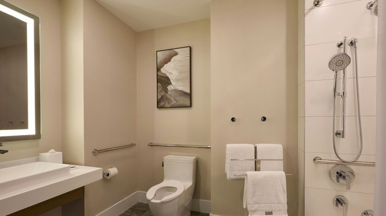 <b>The Westin Flushing LaGuardia Room</b>. Images powered by <a href="https://www.leonardoworldwide.com/" title="Leonardo Worldwide" target="_blank">Leonardo</a>.