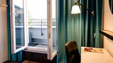 Motel One Saarbruecken Room